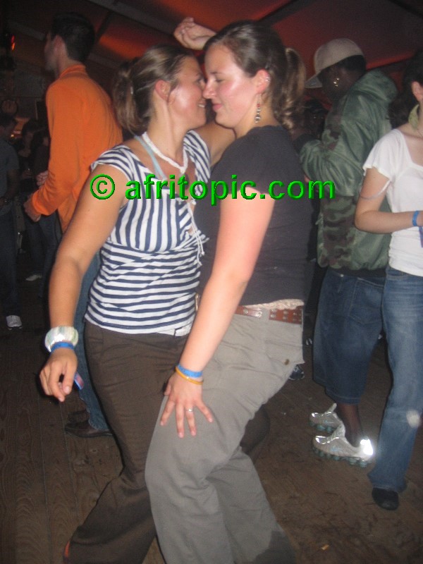 ../Images/afw2006c 630.jpg